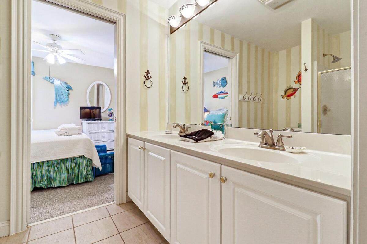 6 Bd 4 And One Half Bath Family Friendly Beach Home With Heated Pool Just A Block To The Beach Hilton Head Island Bagian luar foto